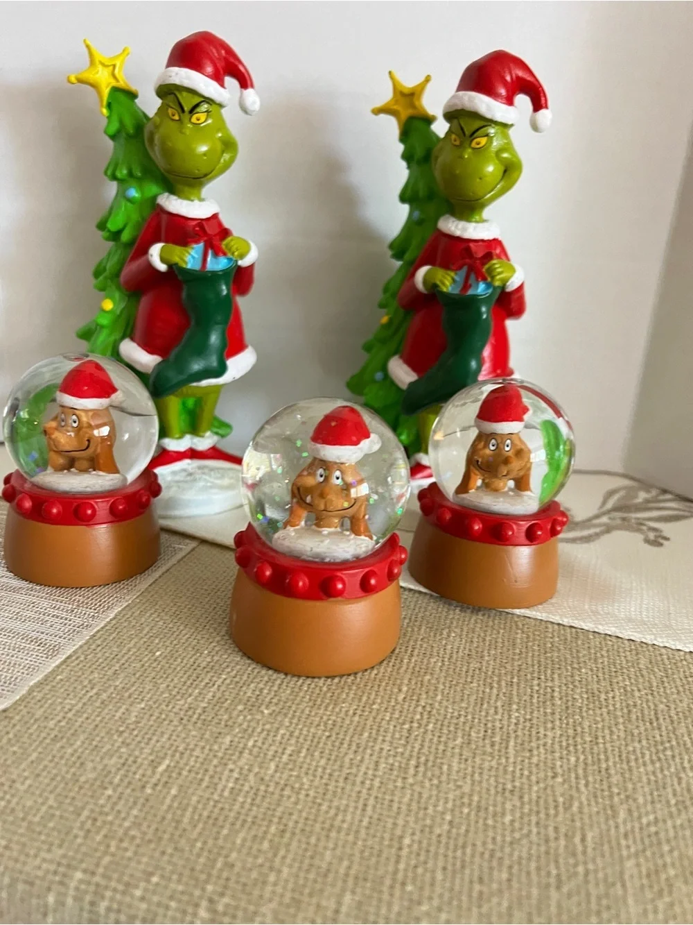 Lot of 5 The Grinch Christmas Figurine Dr Seuss Santa 6.5